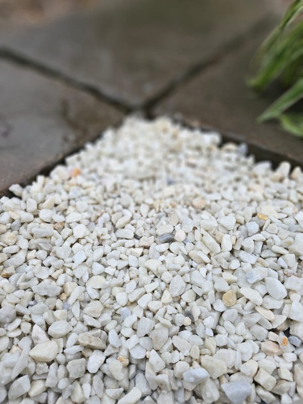 Polar White Chippings - 8/11mm