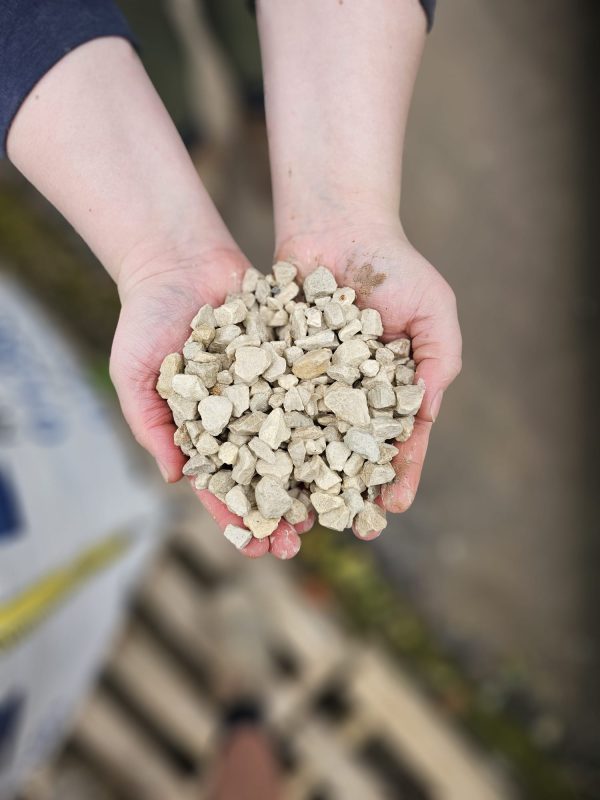 "Cotswold" Chippings - 14mm - Image 2