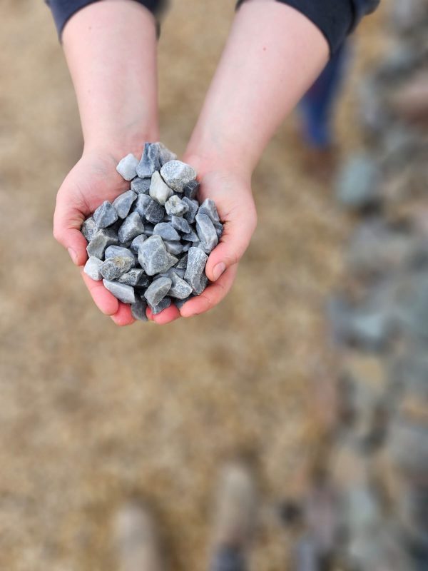 Ice Blue Chippings - 20mm - Image 2