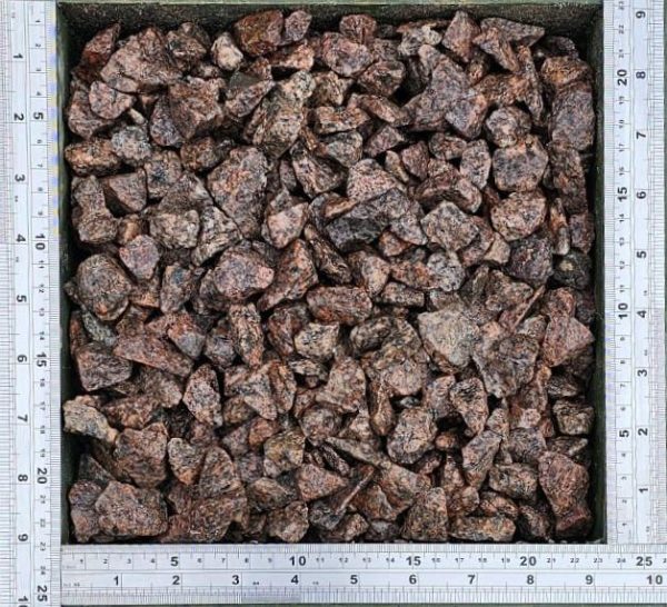 'Pink' Granite Chipings - 20mm - Image 3