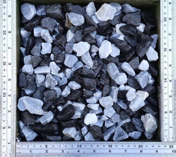 Black Ice Chippings - 20mm - Image 3