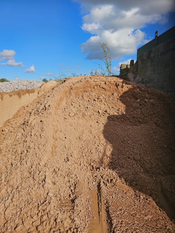 Red Building Sand - Image 3