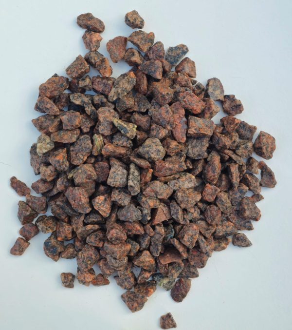 'Pink' Granite Chipings - 14mm - Image 6